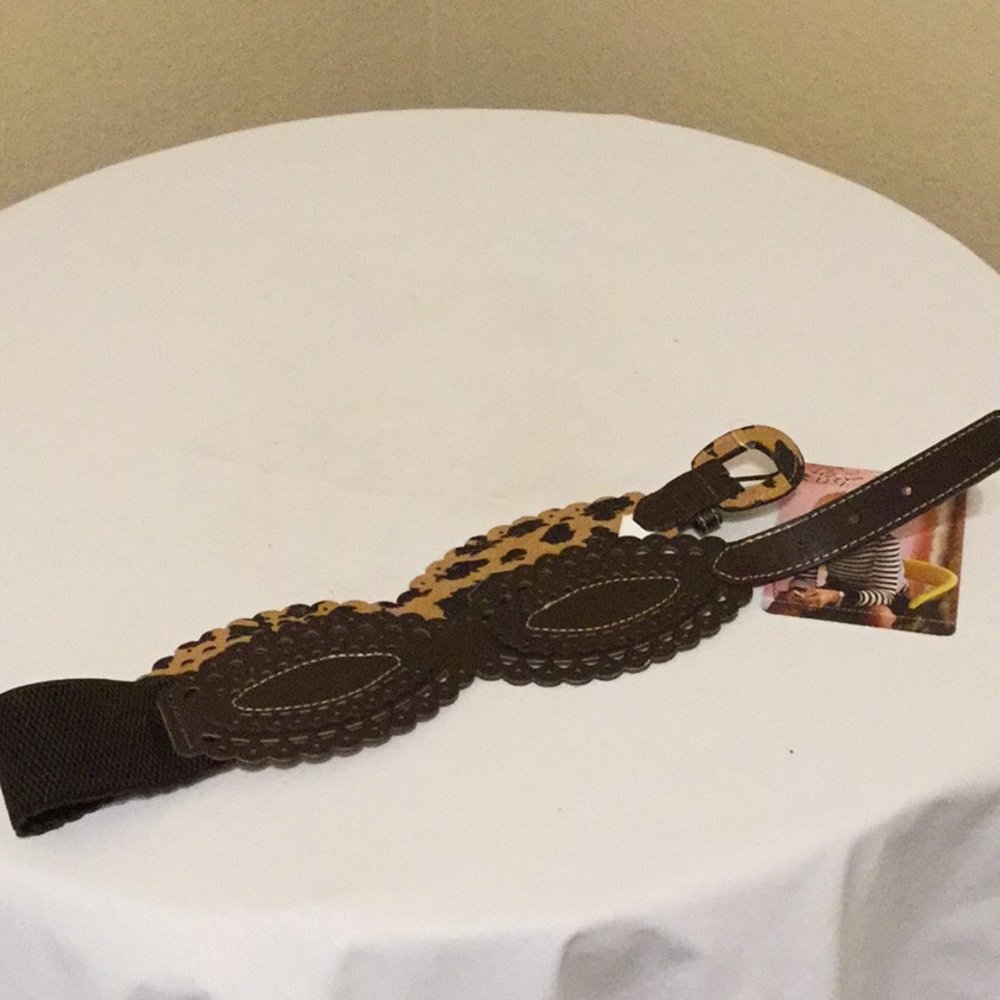Betsey Johnson Reversible Belt